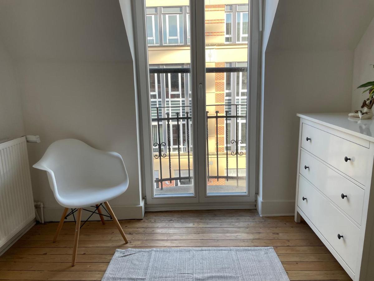 Charming Room In Eu District Brüssel Exterior foto
