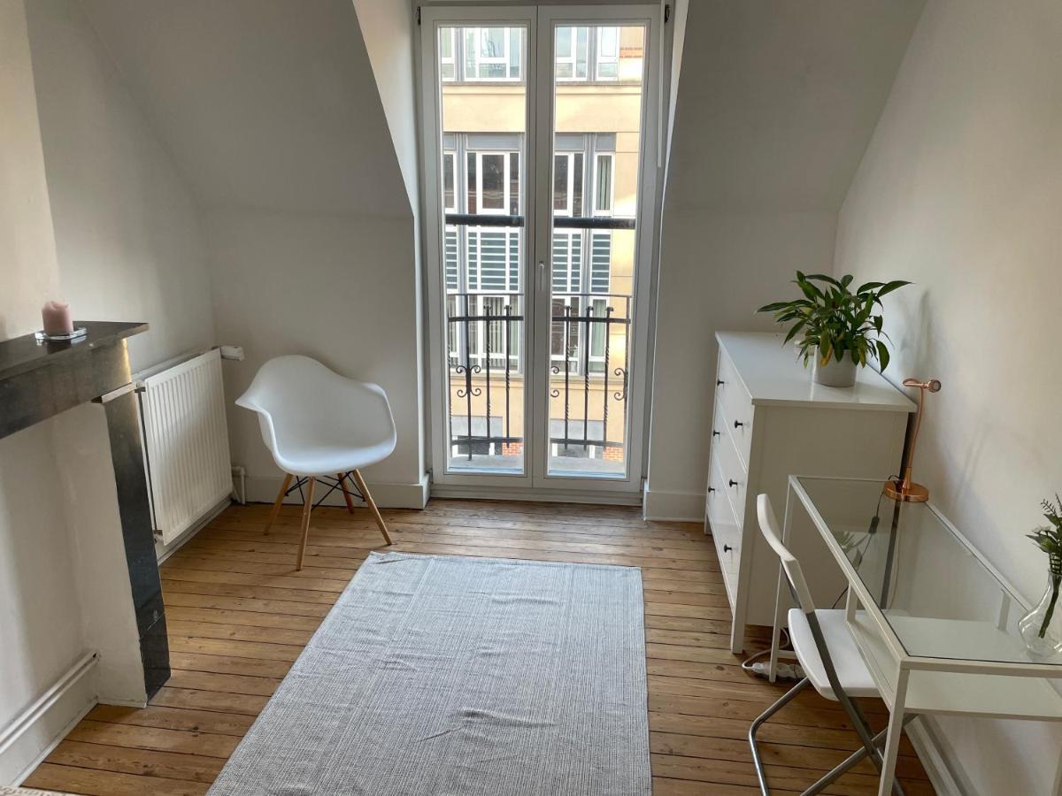 Charming Room In Eu District Brüssel Exterior foto